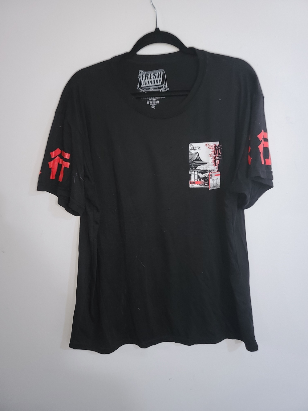 Fresh Laundry Men’s Black Short-Sleeve Graphic Pocket Tee with Red Accents
